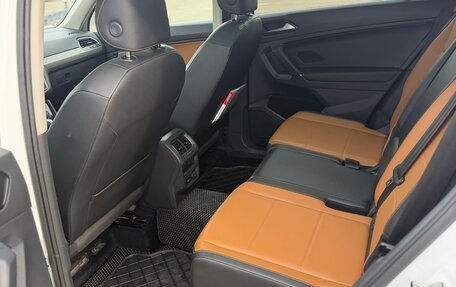 Volkswagen Tiguan II, 2017 год, 2 450 000 рублей, 8 фотография