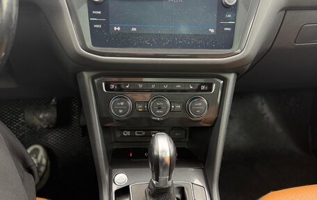 Volkswagen Tiguan II, 2017 год, 2 450 000 рублей, 13 фотография