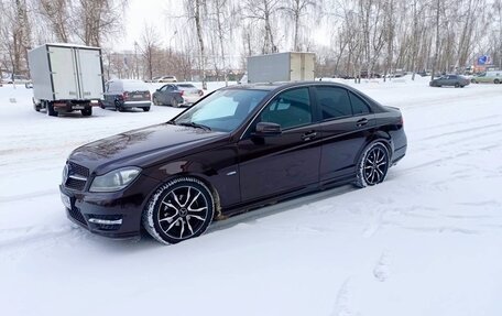 Mercedes-Benz C-Класс, 2011 год, 1 390 000 рублей, 10 фотография