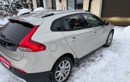 Volvo V40 Cross Country I, 2019 год, 2 300 000 рублей, 9 фотография