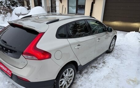 Volvo V40 Cross Country I, 2019 год, 2 300 000 рублей, 12 фотография