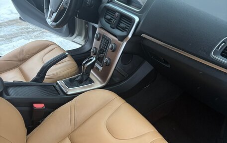 Volvo V40 Cross Country I, 2019 год, 2 300 000 рублей, 26 фотография