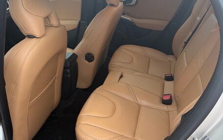 Volvo V40 Cross Country I, 2019 год, 2 300 000 рублей, 28 фотография