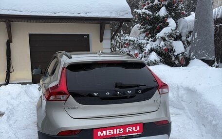 Volvo V40 Cross Country I, 2019 год, 2 300 000 рублей, 30 фотография