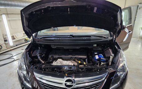 Opel Zafira C рестайлинг, 2013 год, 1 200 000 рублей, 11 фотография