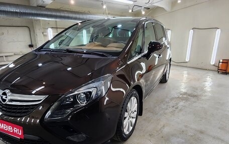 Opel Zafira C рестайлинг, 2013 год, 1 200 000 рублей, 8 фотография