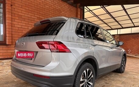 Volkswagen Tiguan II, 2020 год, 2 800 000 рублей, 4 фотография