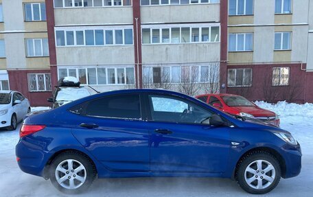 Hyundai Solaris II рестайлинг, 2012 год, 600 000 рублей, 5 фотография