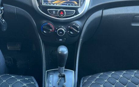 Hyundai Solaris II рестайлинг, 2012 год, 600 000 рублей, 18 фотография