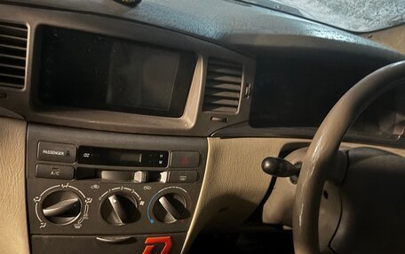 Toyota Corolla, 2005 год, 680 000 рублей, 7 фотография