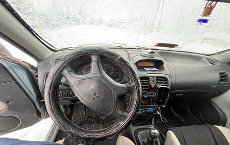 Mitsubishi Carisma I, 2003 год, 260 000 рублей, 3 фотография