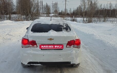 Chevrolet Cruze II, 2010 год, 600 000 рублей, 7 фотография