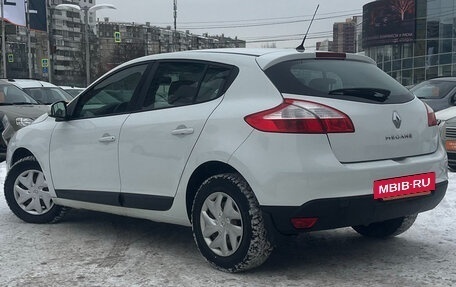 Renault Megane III, 2014 год, 835 000 рублей, 4 фотография