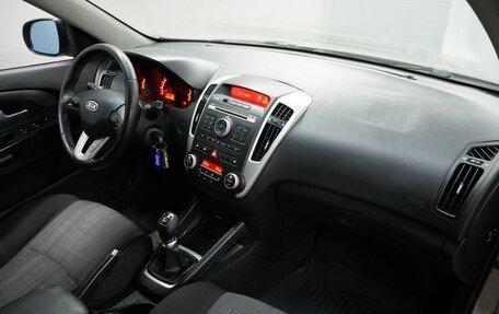 KIA cee'd I рестайлинг, 2010 год, 493 000 рублей, 9 фотография