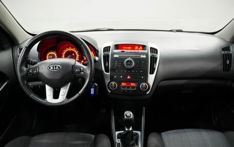 KIA cee'd I рестайлинг, 2010 год, 493 000 рублей, 11 фотография