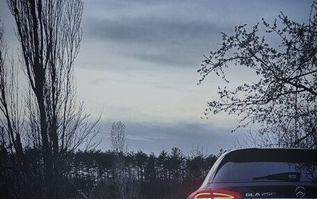 Mercedes-Benz GLA, 2016 год, 2 350 000 рублей, 15 фотография