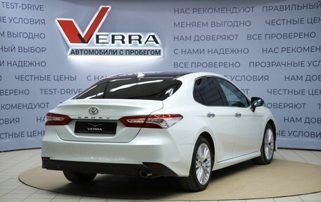 Toyota Camry, 2019 год, 2 890 000 рублей, 5 фотография