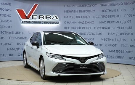 Toyota Camry, 2019 год, 2 890 000 рублей, 3 фотография
