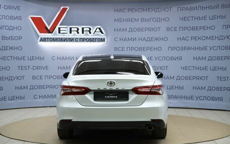 Toyota Camry, 2019 год, 2 890 000 рублей, 6 фотография