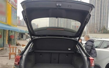 Volkswagen T-Roc I, 2022 год, 1 735 000 рублей, 6 фотография