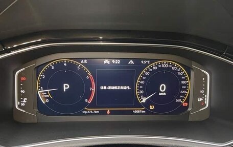 Volkswagen T-Roc I, 2022 год, 1 735 000 рублей, 17 фотография