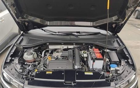 Volkswagen T-Roc I, 2022 год, 1 735 000 рублей, 10 фотография