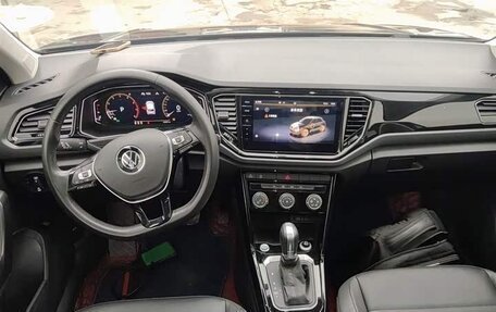 Volkswagen T-Roc I, 2022 год, 1 735 000 рублей, 15 фотография