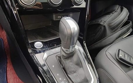 Volkswagen T-Roc I, 2022 год, 1 735 000 рублей, 19 фотография