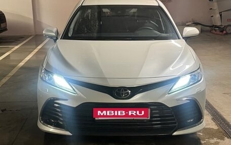 Toyota Camry, 2022 год, 4 200 000 рублей, 2 фотография