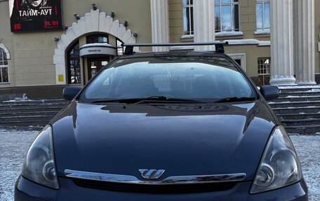 Toyota Wish II, 2003 год, 890 000 рублей, 1 фотография