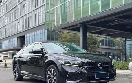 Volkswagen Passat B8 рестайлинг, 2023 год, 1 890 000 рублей, 3 фотография