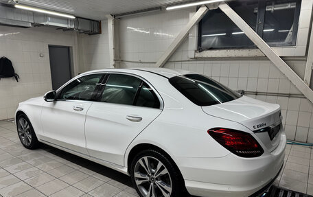 Mercedes-Benz C-Класс, 2019 год, 3 900 000 рублей, 5 фотография