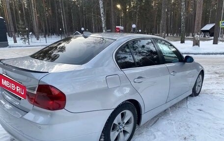 BMW 3 серия, 2008 год, 1 040 000 рублей, 12 фотография