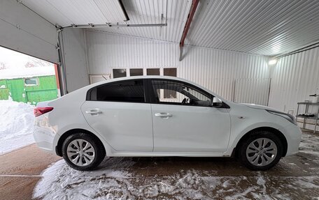 KIA Rio IV, 2019 год, 1 100 000 рублей, 7 фотография