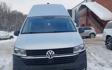 Volkswagen Transporter T6 рестайлинг, 2022 год, 6 100 000 рублей, 4 фотография