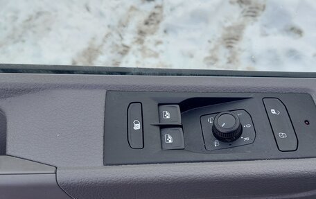 Volkswagen Transporter T6 рестайлинг, 2022 год, 6 100 000 рублей, 5 фотография