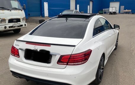 Mercedes-Benz E-Класс, 2016 год, 1 850 000 рублей, 3 фотография