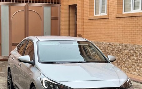 Hyundai Solaris II рестайлинг, 2020 год, 1 630 000 рублей, 3 фотография