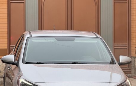 Hyundai Solaris II рестайлинг, 2020 год, 1 630 000 рублей, 2 фотография