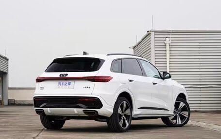 Audi Q5, 2025 год, 6 420 000 рублей, 3 фотография