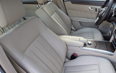 Mercedes-Benz E-Класс, 2014 год, 3 118 765 рублей, 23 фотография