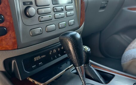 Toyota Land Cruiser 100 рестайлинг 2, 2007 год, 3 000 000 рублей, 14 фотография