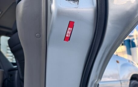 Toyota Land Cruiser 100 рестайлинг 2, 2007 год, 3 000 000 рублей, 24 фотография