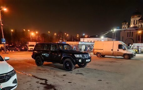 Nissan Patrol, 2004 год, 1 350 000 рублей, 10 фотография