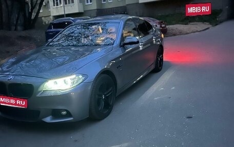 BMW 5 серия, 2014 год, 2 800 000 рублей, 2 фотография