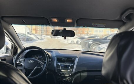Hyundai Solaris II рестайлинг, 2014 год, 630 000 рублей, 3 фотография