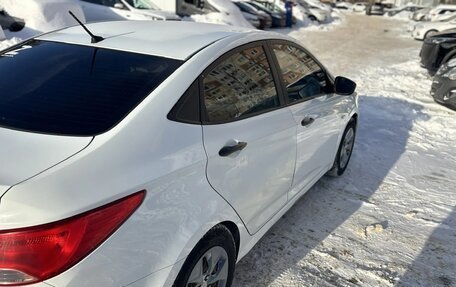 Hyundai Solaris II рестайлинг, 2014 год, 630 000 рублей, 4 фотография