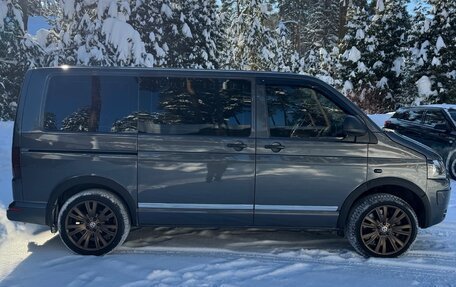 Volkswagen Transporter T5 рестайлинг, 2006 год, 1 490 000 рублей, 8 фотография