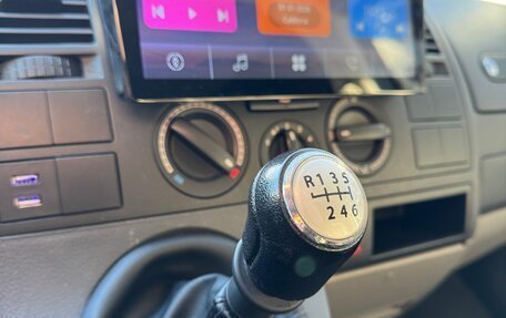 Volkswagen Transporter T5 рестайлинг, 2006 год, 1 490 000 рублей, 11 фотография