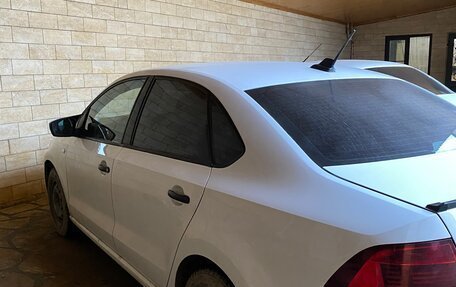 Volkswagen Polo VI (EU Market), 2017 год, 900 000 рублей, 2 фотография